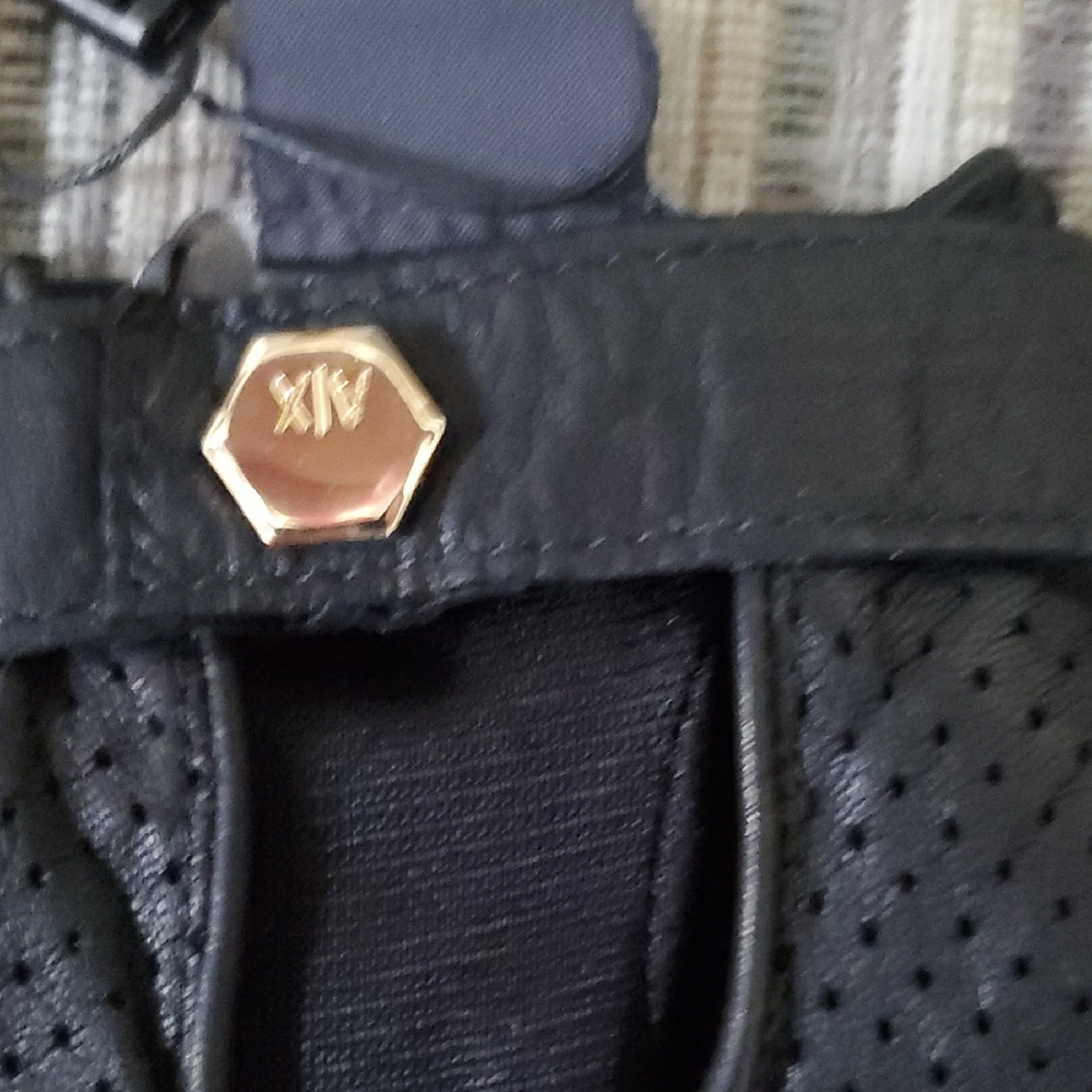 NEW Vintage A/X GLOVES